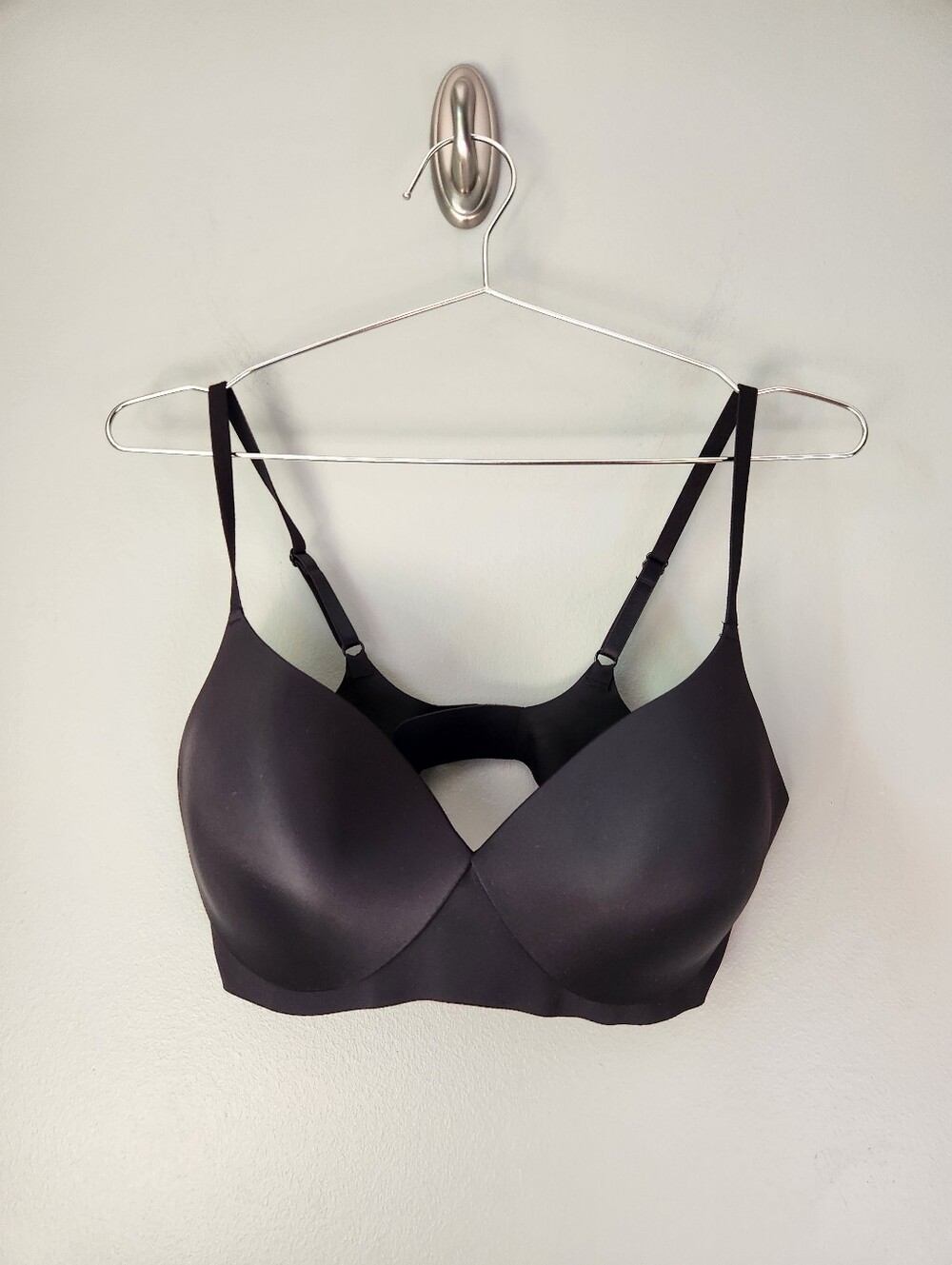 Eby Pain Free T-shirt Bra Wireless Black Size 36D
